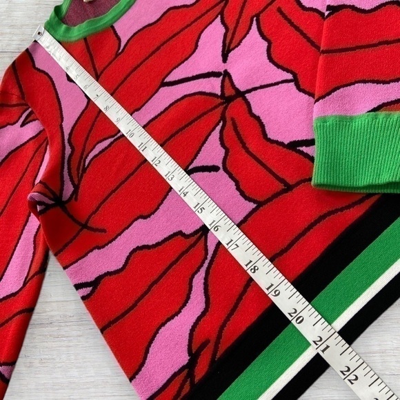 Diane von Furstenburg cropped lip/leaf print cropped sweater shop@iamwarrior - Picture 14 of 17